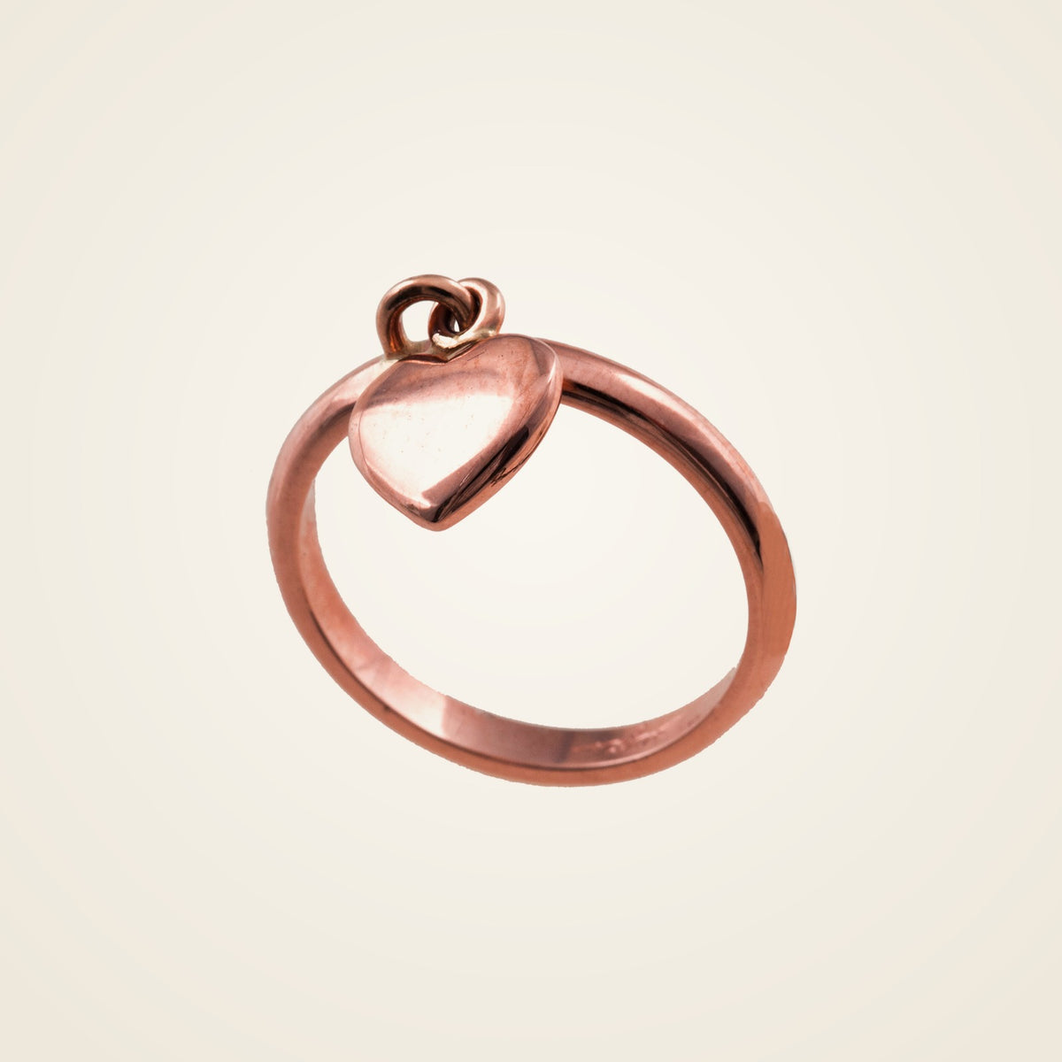 Anello Prezioso in oro rosa, gioiello su misura Degio Milano