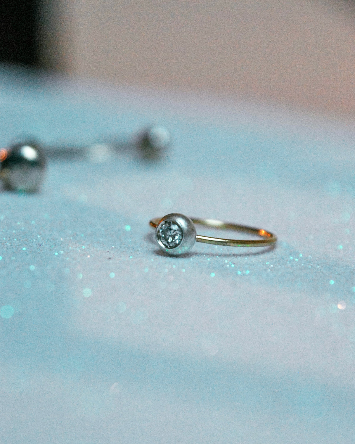 Anello pepita e diamante